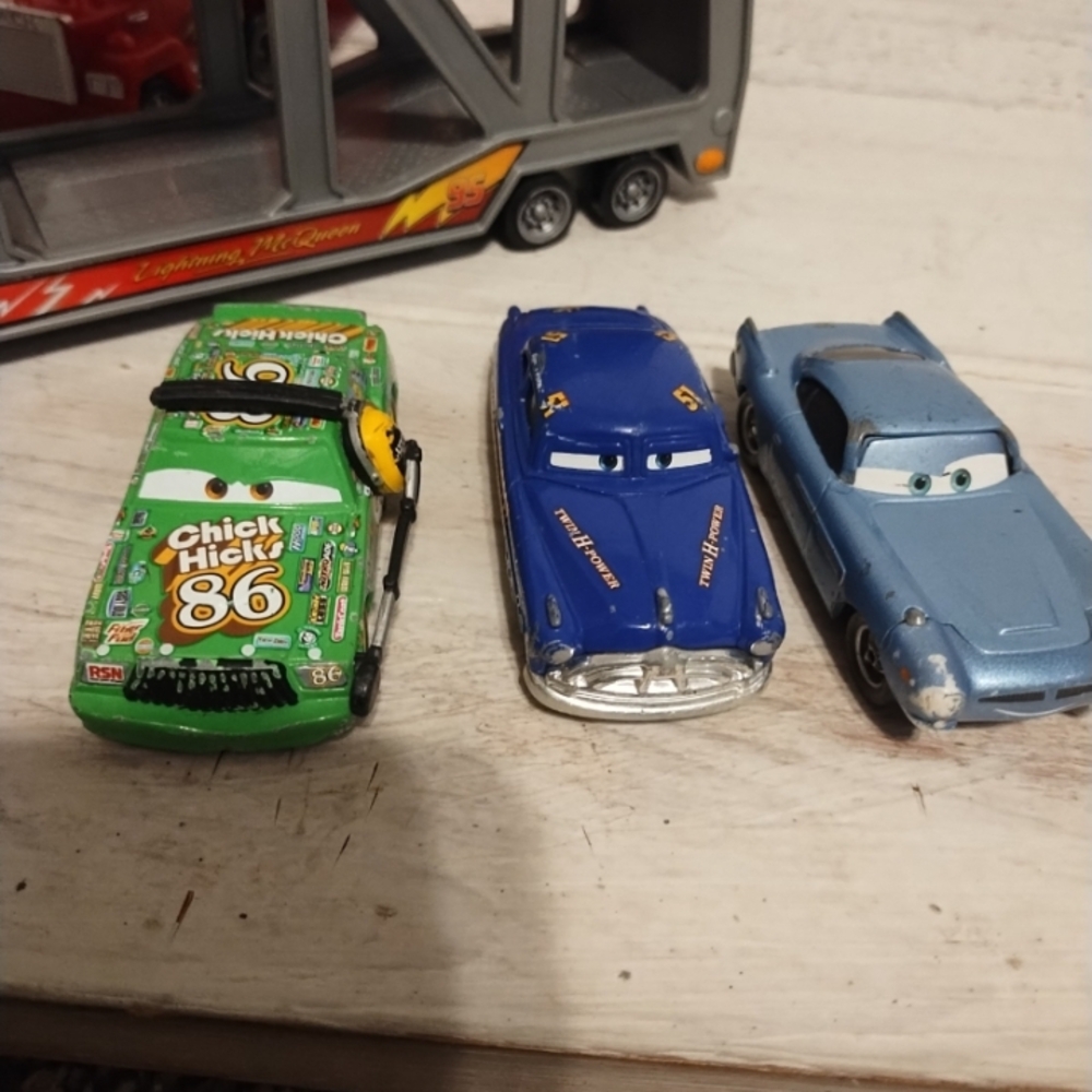 Lot Disney Pixar Cars Mattel Mack Mini Racers Hauler Red and 4 cars Rare mater - Picture 6 of 12